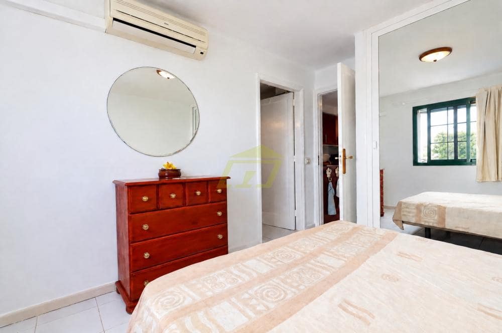 1 soveværelse Lejlighed til salg i Puerto del Carmen med swimmingpool - € 189.000 (Ref: 10141625)