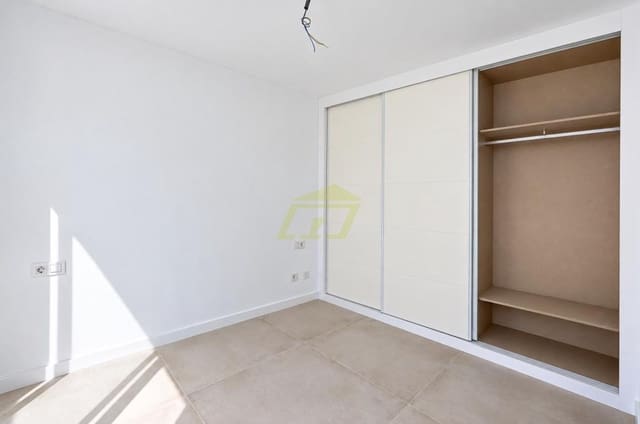 3 soveværelse Villa til salg i Playa Blanca, Yaiza med swimmingpool garage - € 499.000 (Ref: 10148270)