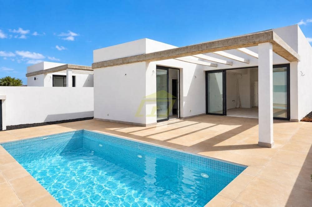 3 soveværelse Villa til salg i Playa Blanca med swimmingpool garage - € 499.000 (Ref: 10148270)