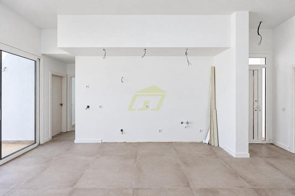 3 soveværelse Villa til salg i Playa Blanca med swimmingpool garage - € 499.000 (Ref: 10148270)