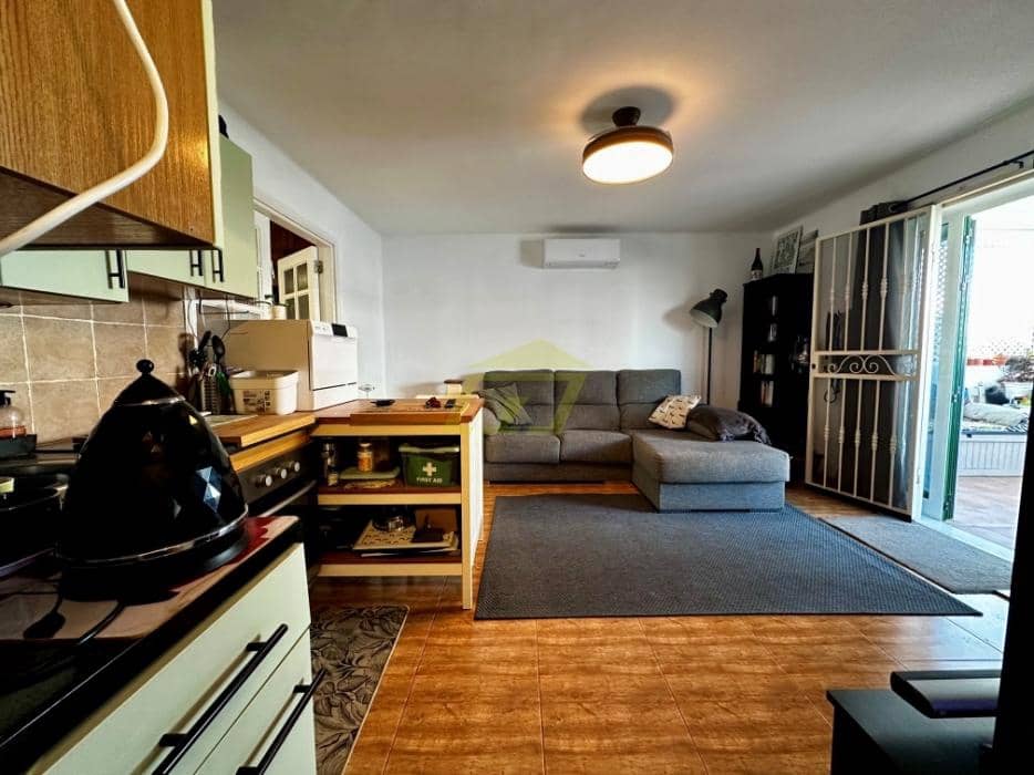 1 soveværelse Lejlighed til salg i Puerto del Carmen med swimmingpool - € 229.000 (Ref: 10148272)