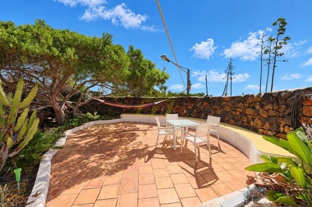 4 soverom Villa til salgs i Orzola, Haría - € 585 000 (Ref: 10154548)