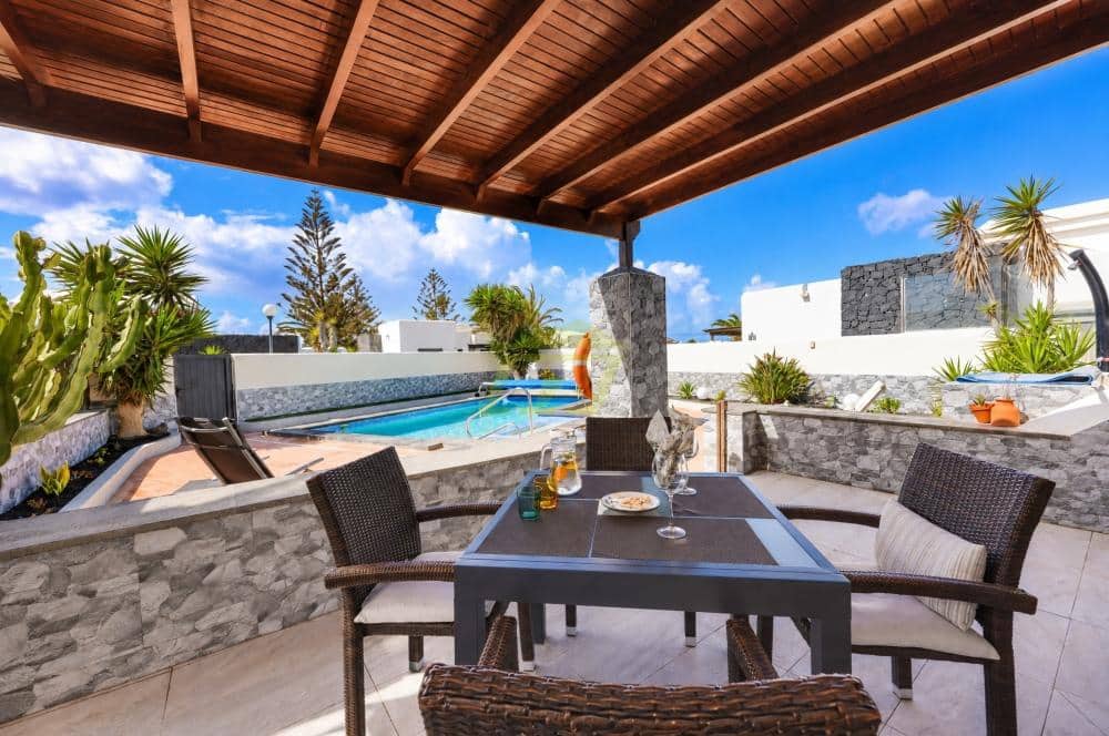 2 soveværelse Villa til salg i Playa Blanca med swimmingpool - € 510.000 (Ref: 10154550)