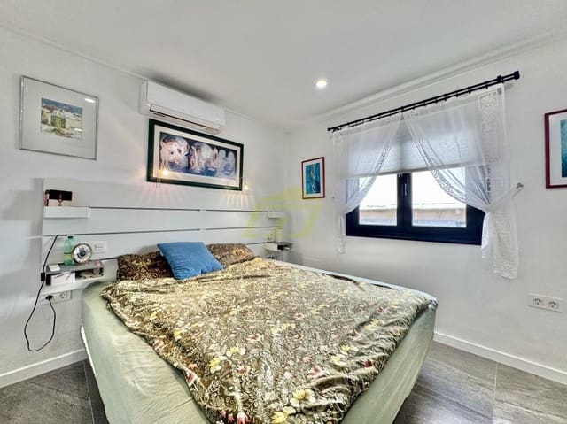 1 quarto Bungalow para venda em Costa Teguise, Teguise com piscina - 220 000 € (Ref: 10157171)