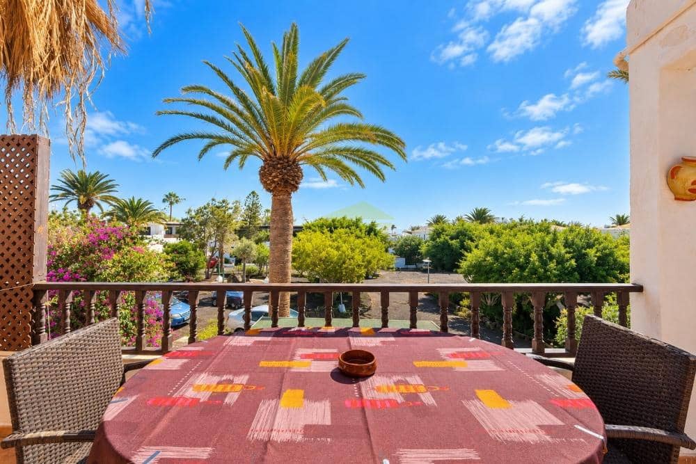 2 bedroom Apartment for sale in Puerto del Carmen - € 279,000 (Ref: 10157172)