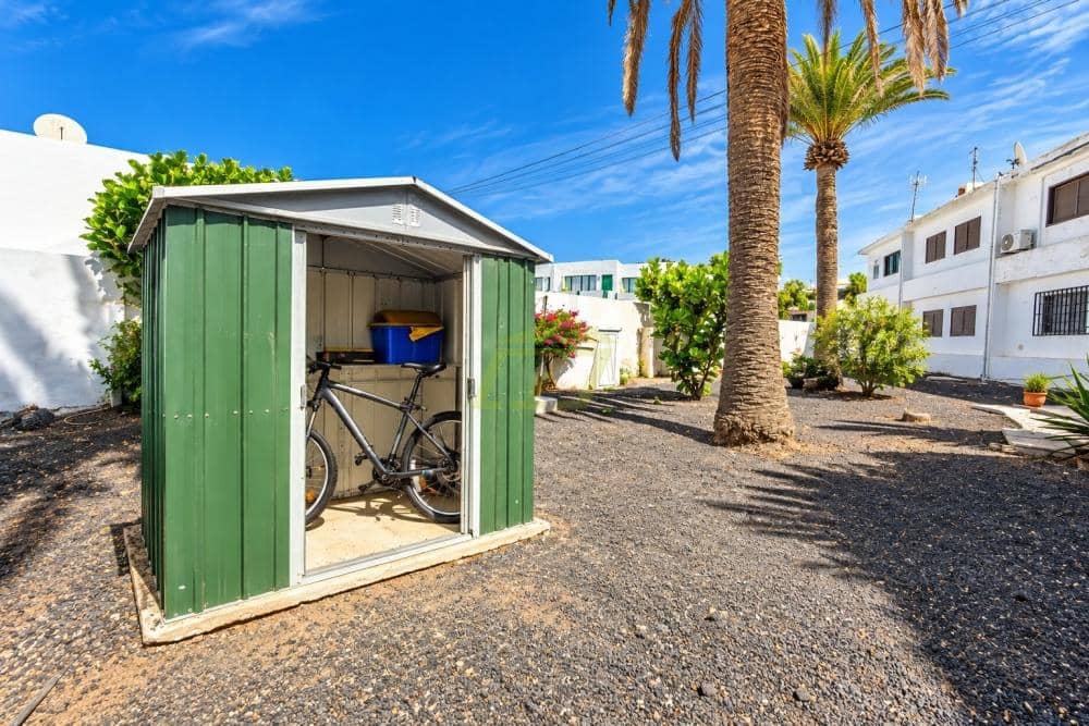 2 bedroom Apartment for sale in Puerto del Carmen - € 279,000 (Ref: 10157172)