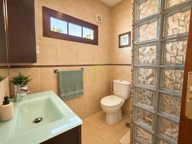 2 bedroom Apartment for sale in Puerto del Carmen, Tías - € 279,000 (Ref: 10157172)