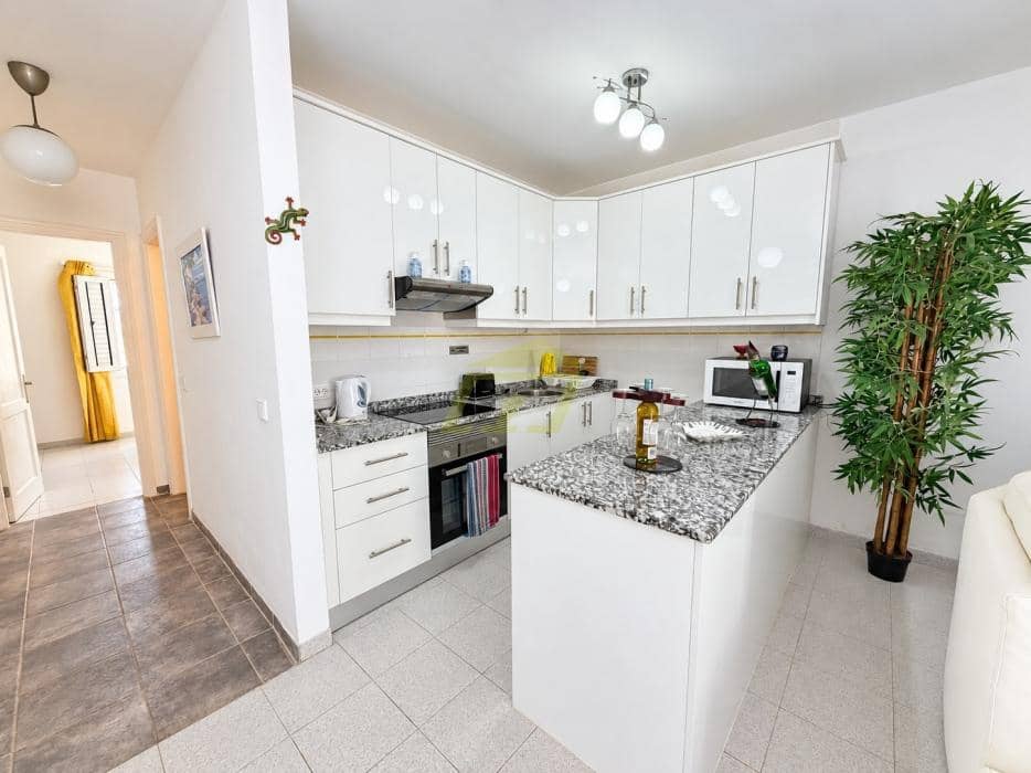 1 chambre Appartement à vendre à Playa Blanca - 240 000 € (Ref: 10158940)