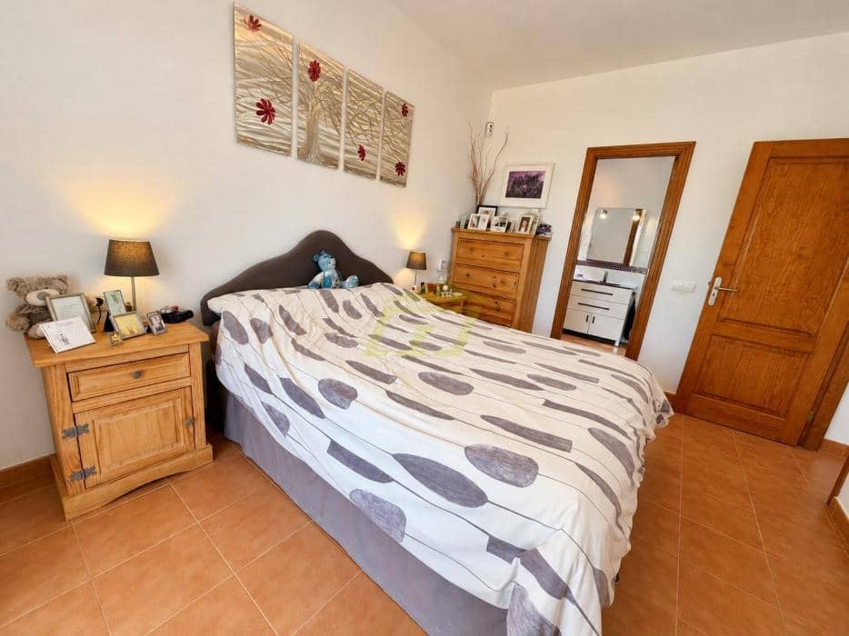 4 bedroom Villa for sale in Playa Blanca with pool garage - € 565,000 (Ref: 10160882)
