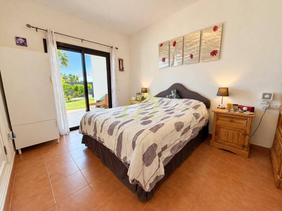 4 bedroom Villa for sale in Playa Blanca with pool garage - € 565,000 (Ref: 10160882)