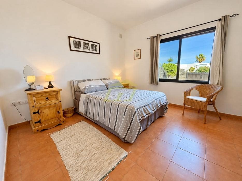 4 bedroom Villa for sale in Playa Blanca with pool garage - € 565,000 (Ref: 10160882)