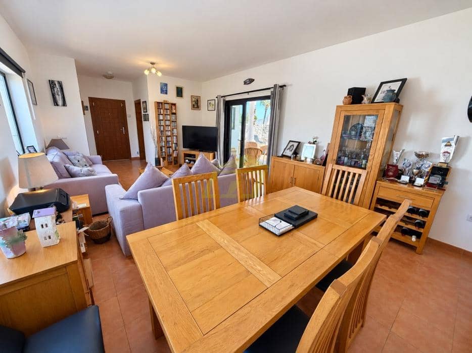 4 bedroom Villa for sale in Playa Blanca with pool garage - € 565,000 (Ref: 10160882)