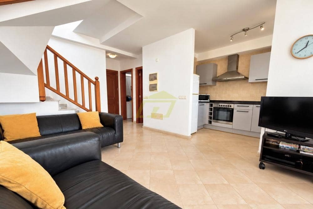 3 bedroom Villa for sale in Puerto del Carmen with pool garage - € 395,000 (Ref: 10164093)
