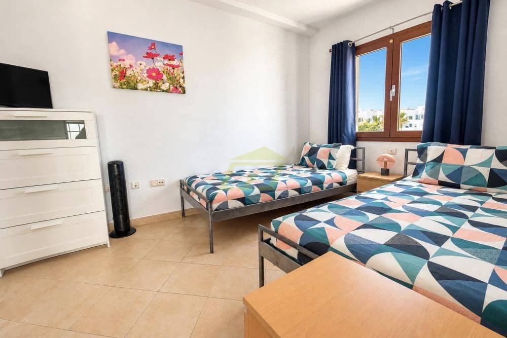 3 bedroom Villa for sale in Puerto del Carmen with pool garage - € 395,000 (Ref: 10164093)