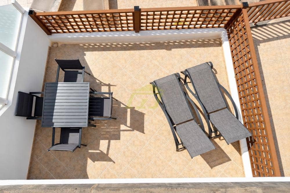 3 bedroom Villa for sale in Puerto del Carmen with pool garage - € 395,000 (Ref: 10164093)