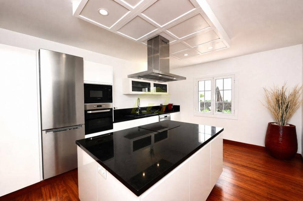 4 soverom Villa til salgs i Puerto Calero med svømmebasseng garasje - € 1 200 000 (Ref: 10166015)