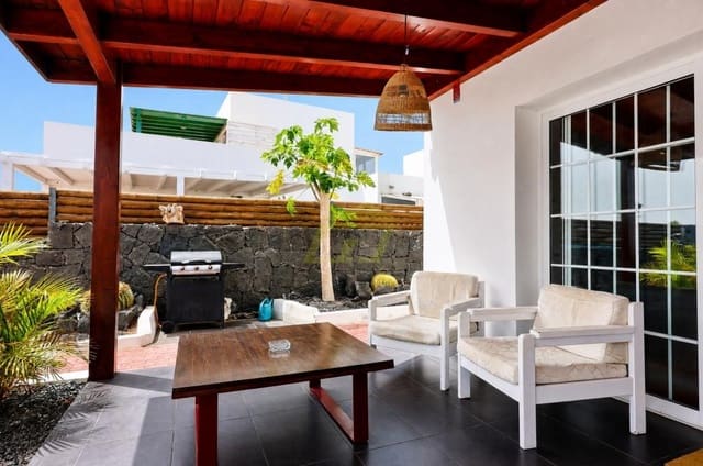 4 soverom Villa til salgs i Puerto Calero, Yaiza med svømmebasseng garasje - € 1 200 000 (Ref: 10166015)