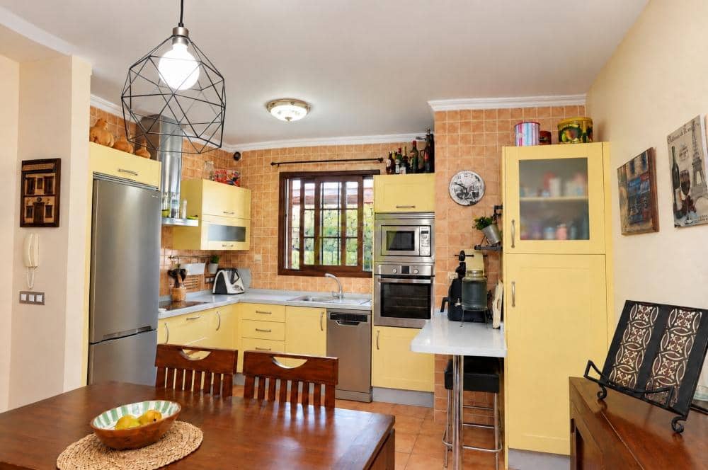 4 bedroom Villa for sale in Tahiche with pool - € 495,000 (Ref: 10168110)