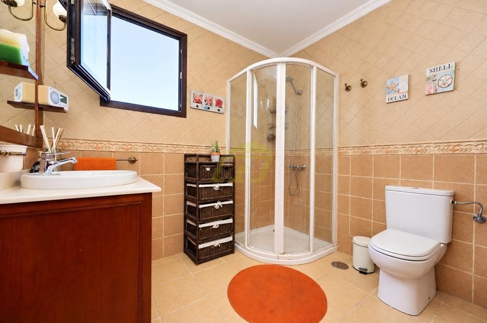4 bedroom Villa for sale in Tahiche with pool - € 495,000 (Ref: 10168110)