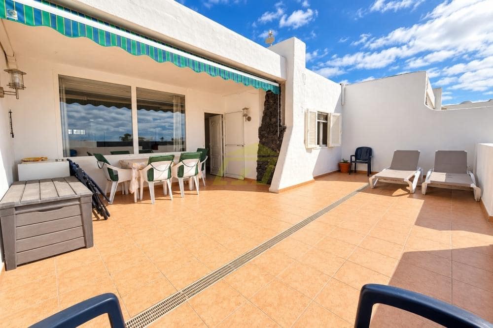 2 soverom Leilighet til salgs i Puerto del Carmen med svømmebasseng - € 349 000 (Ref: 10170490)