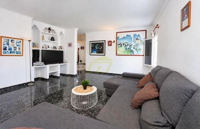 5 soverom Villa til salgs i Costa Teguise, Teguise med garasje - € 595 000 (Ref: 10173125)