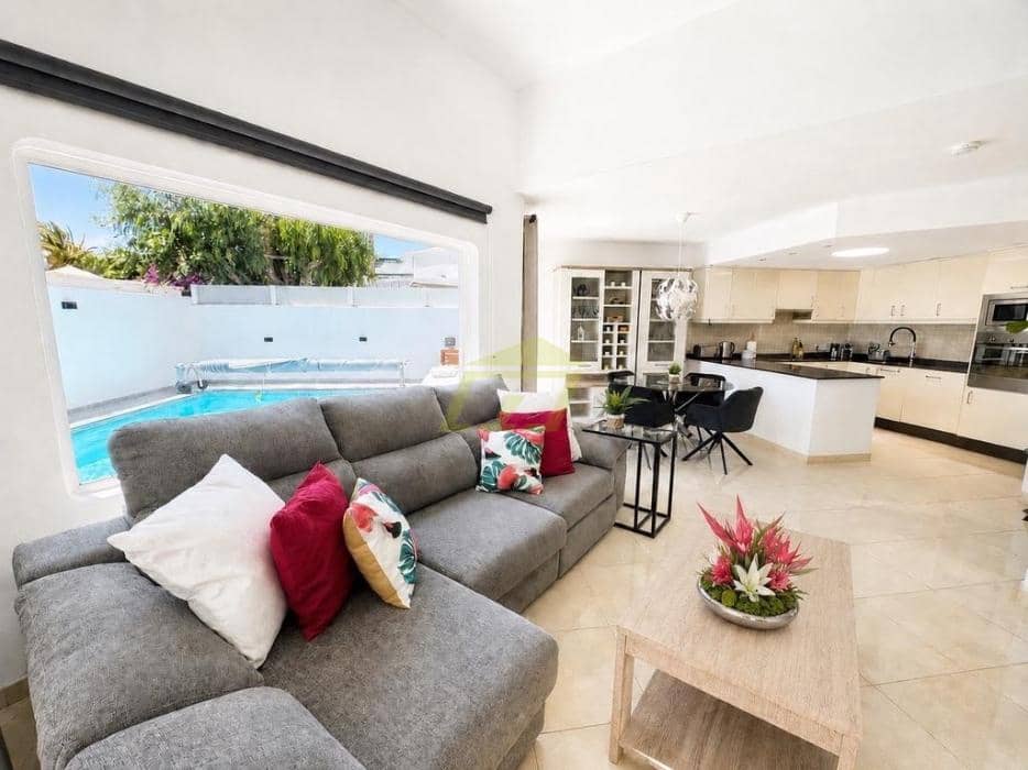 3 camera da letto Bungalow in vendita in Costa Teguise con piscina - 775.000 € (Rif: 10179773)