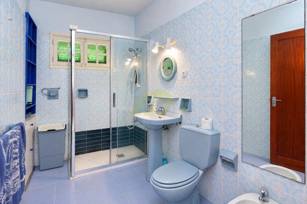 Chalet de 2 habitaciones en Yaiza en venta con piscina garaje - 575.000 € (Ref: 10179774)