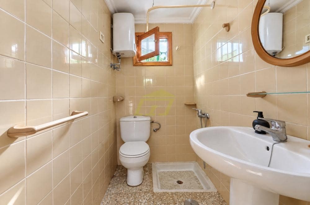 Chalet de 2 habitaciones en Yaiza en venta con piscina garaje - 575.000 € (Ref: 10179774)