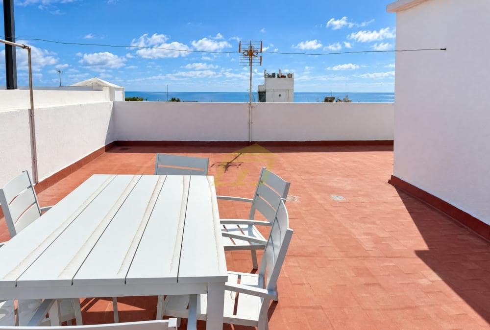 3 soverom Leilighet til salgs i Arrecife - € 280 000 (Ref: 10179775)