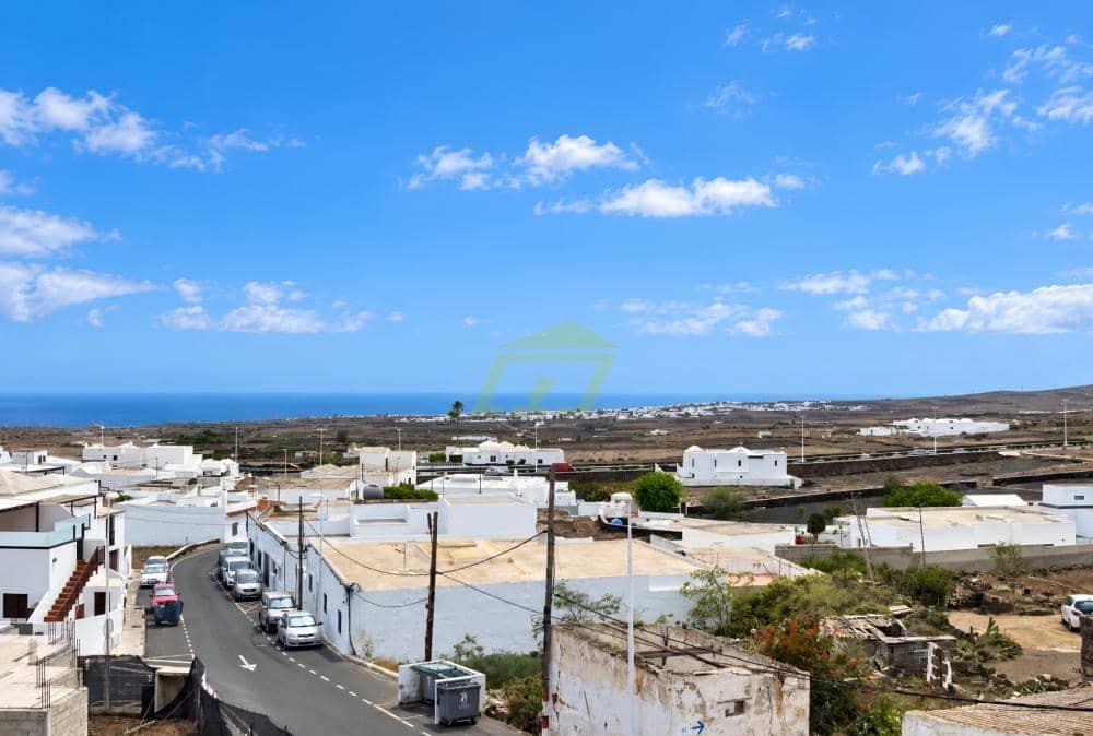 3 chambre Villa/Maison à vendre à San Bartolome avec garage - 360 000 € (Ref: 10182431)