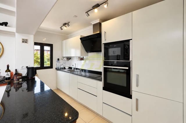 2 sovrum Villa till salu i Puerto del Carmen, Tías med pool - 595 000 € (Ref: 10182432)
