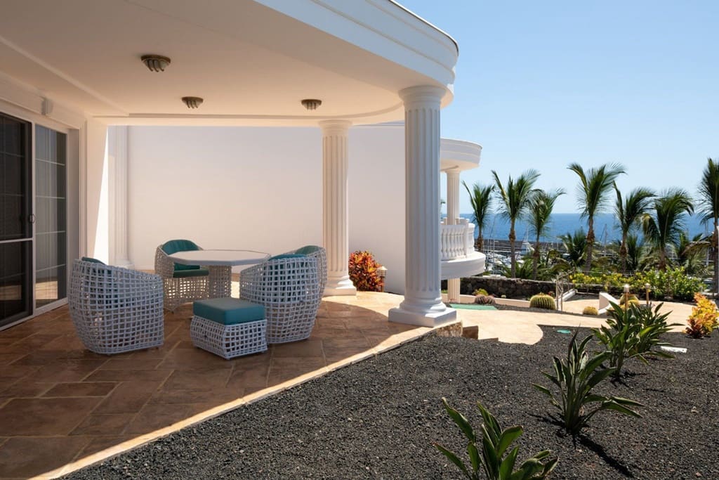 4 soveværelse Villa til salg i Puerto Calero med swimmingpool - € 2.400.000 (Ref: 6532395)