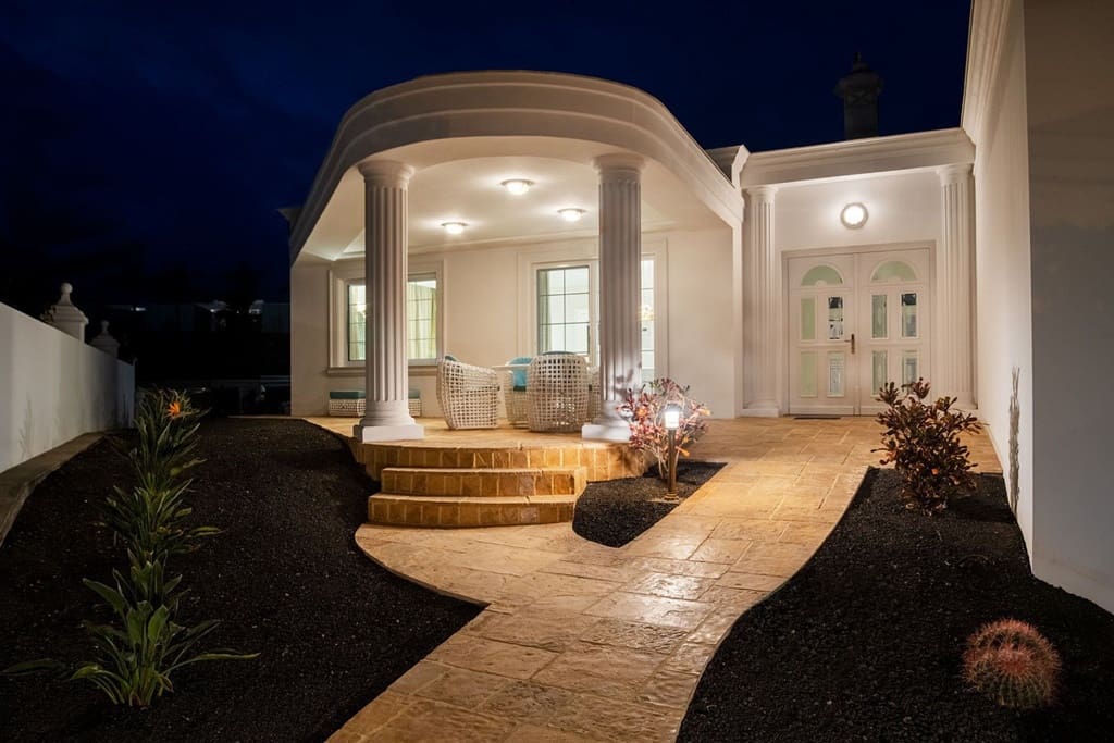 4 soveværelse Villa til salg i Puerto Calero med swimmingpool - € 2.400.000 (Ref: 6532395)