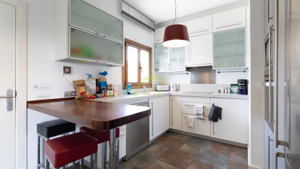 5 soveværelse Villa til salg i Puerto Calero med swimmingpool garage - € 1.200.000 (Ref: 7739763)