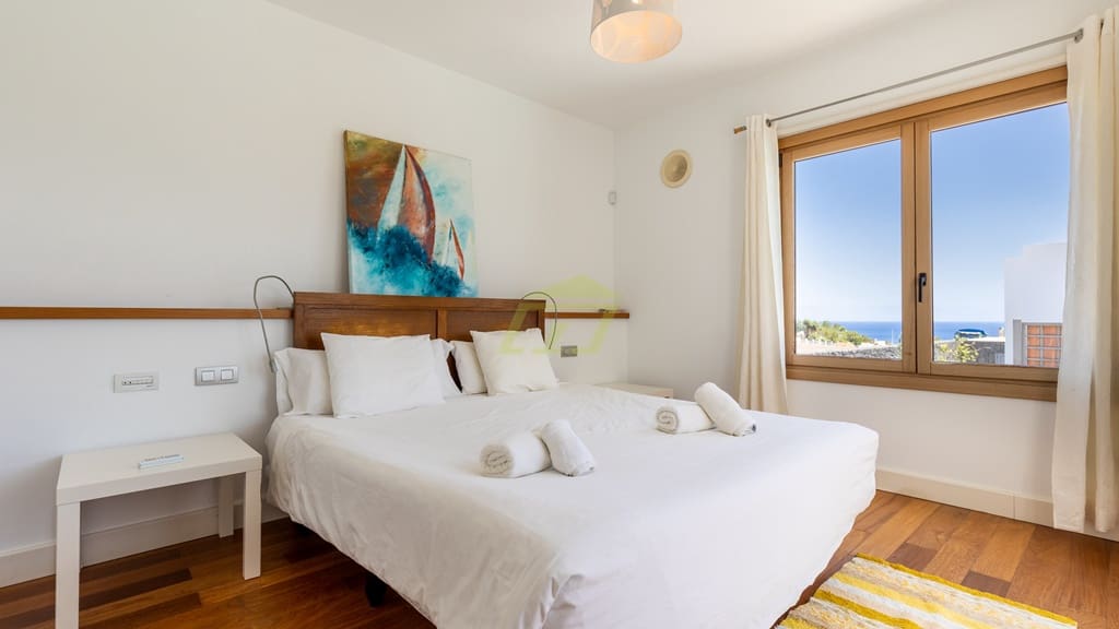 5 soveværelse Villa til salg i Puerto Calero med swimmingpool garage - € 1.200.000 (Ref: 7739763)