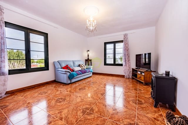 4 soveværelse Villa til salg i Tao, Teguise med garage - € 398.975 (Ref: 7857931)