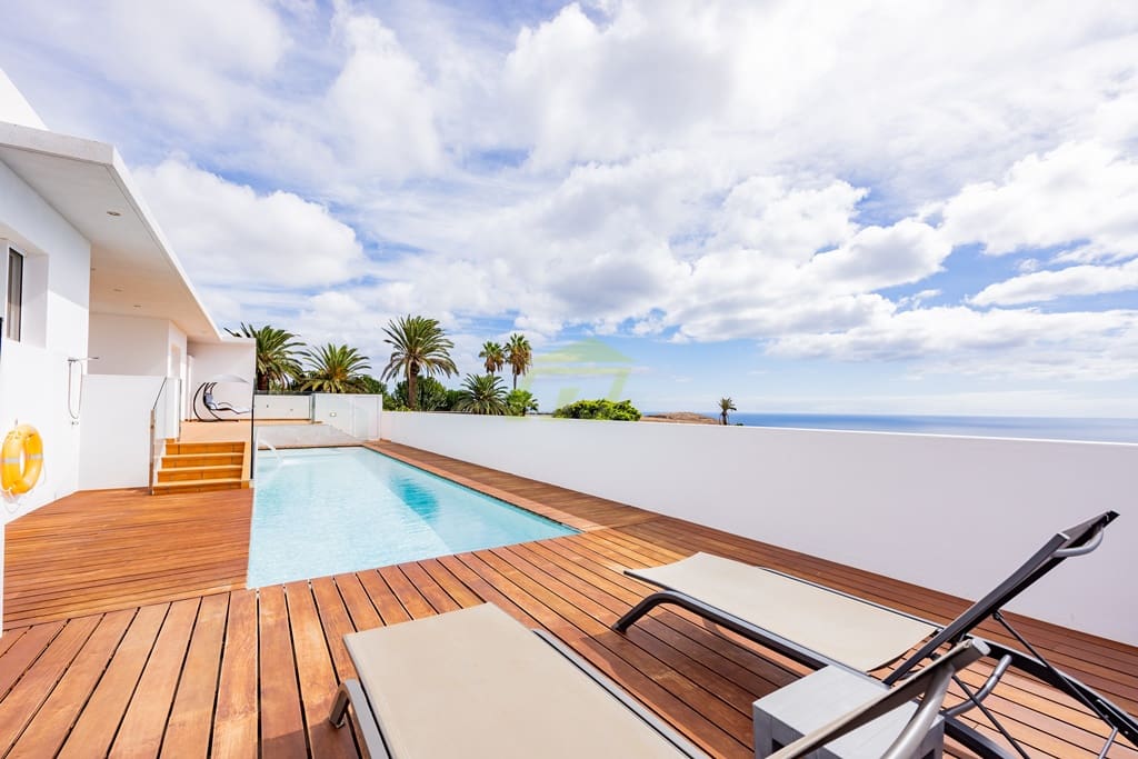 3 soveværelse Villa til salg i Tias med swimmingpool garage - € 1.240.000 (Ref: 7870683)