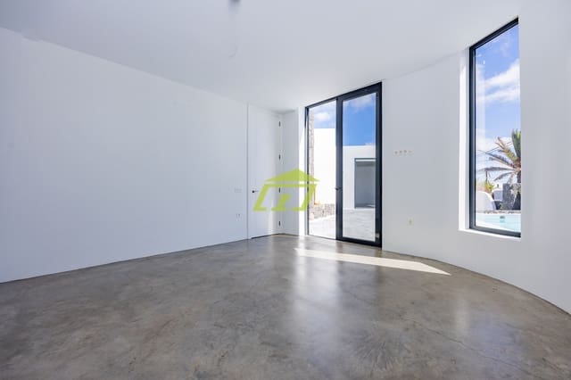 3 soveværelse Villa til salg i Mozaga, Teguise med swimmingpool garage - € 600.000 (Ref: 7877075)