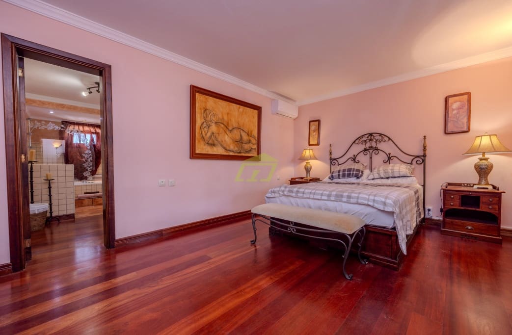 4 soveværelse Villa til salg i Costa Teguise med swimmingpool garage - € 895.000 (Ref: 8405829)