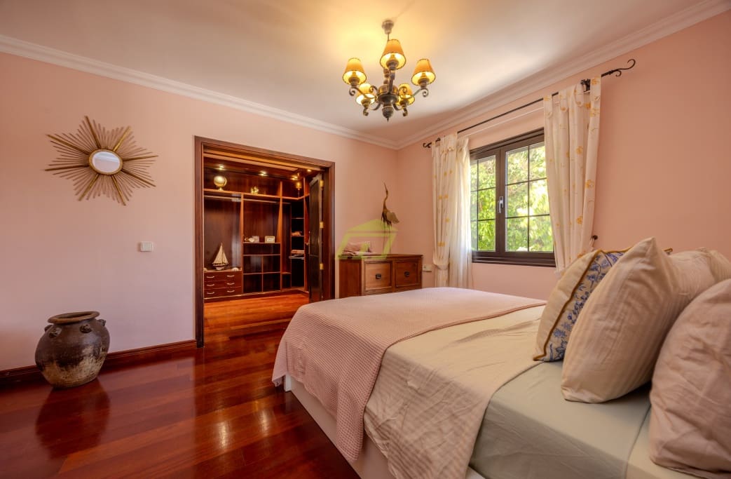 4 soveværelse Villa til salg i Costa Teguise med swimmingpool garage - € 895.000 (Ref: 8405829)