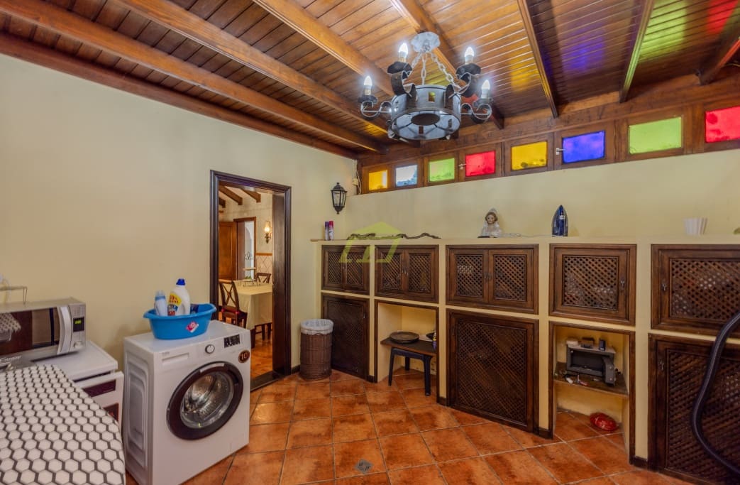 4 soveværelse Villa til salg i Costa Teguise med swimmingpool garage - € 895.000 (Ref: 8405829)