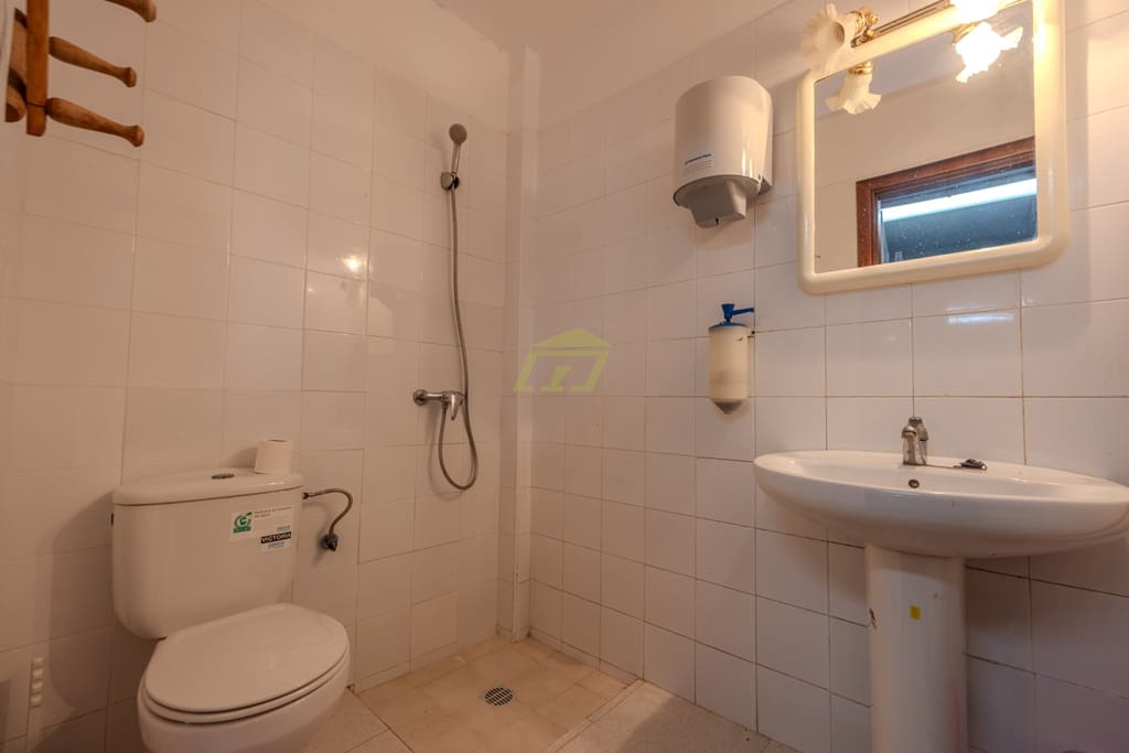 Finca/Country House for sale in Macher with garage - € 650,000 (Ref: 8454003)