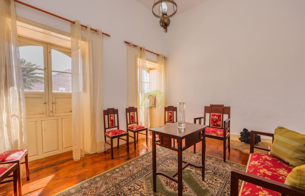 6 soveværelse Finca/Landehus til salg i Tinajo med garage - € 1.200.000 (Ref: 8542608)