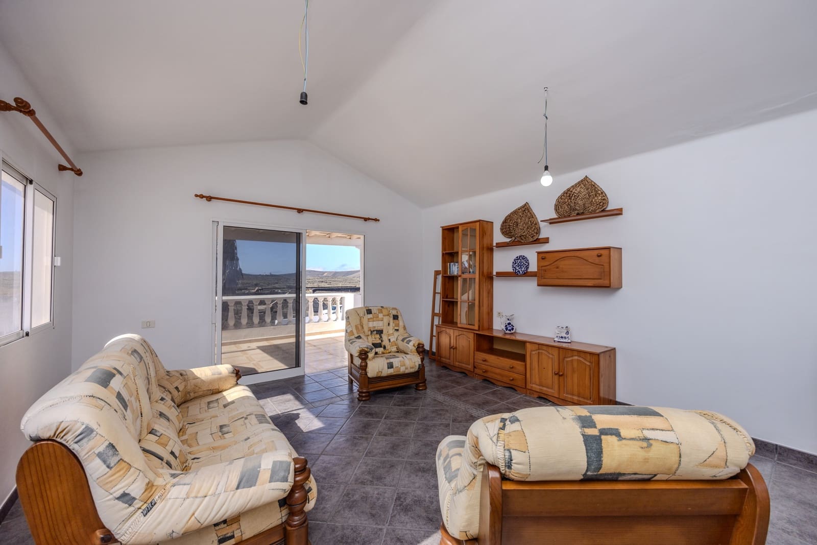 3 quarto Moradia para venda em San Bartolome com garagem - 525 000 € (Ref: 8625866)