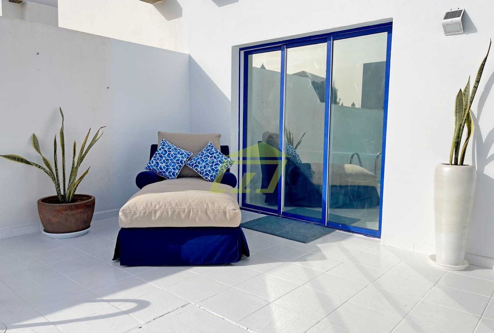 3 slaapkamer Halfvrijstaande villa te koop in Playa Blanca met zwembad garage - € 513.000 (Ref: 8689907)