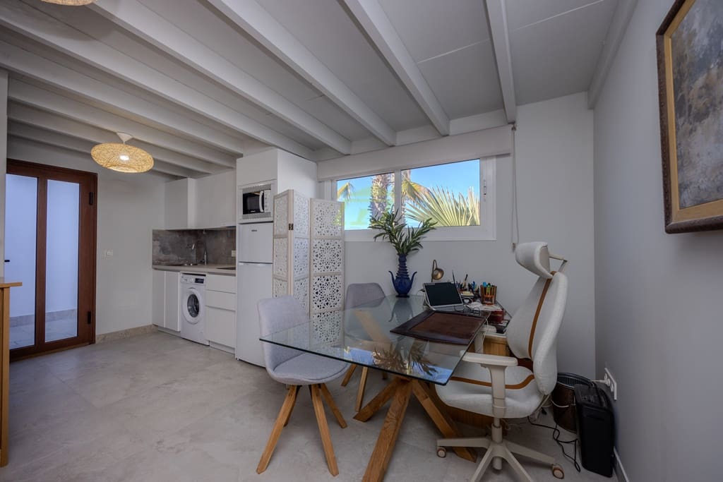 3 sovrum Villa till salu i Playa Blanca med pool garage - 715 000 € (Ref: 8706143)