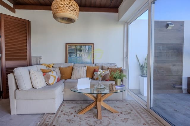 3 sovrum Villa till salu i Playa Blanca, Yaiza med pool garage - 715 000 € (Ref: 8706143)