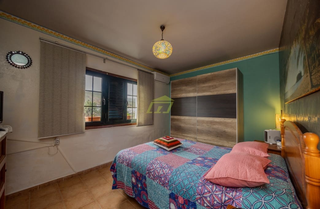 3 soveværelse Byhus til salg i Haria med garage - € 285.000 (Ref: 8752978)