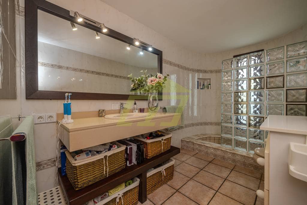 3 soverom Villa til salgs i Tias med garasje - € 595 000 (Ref: 8767451)