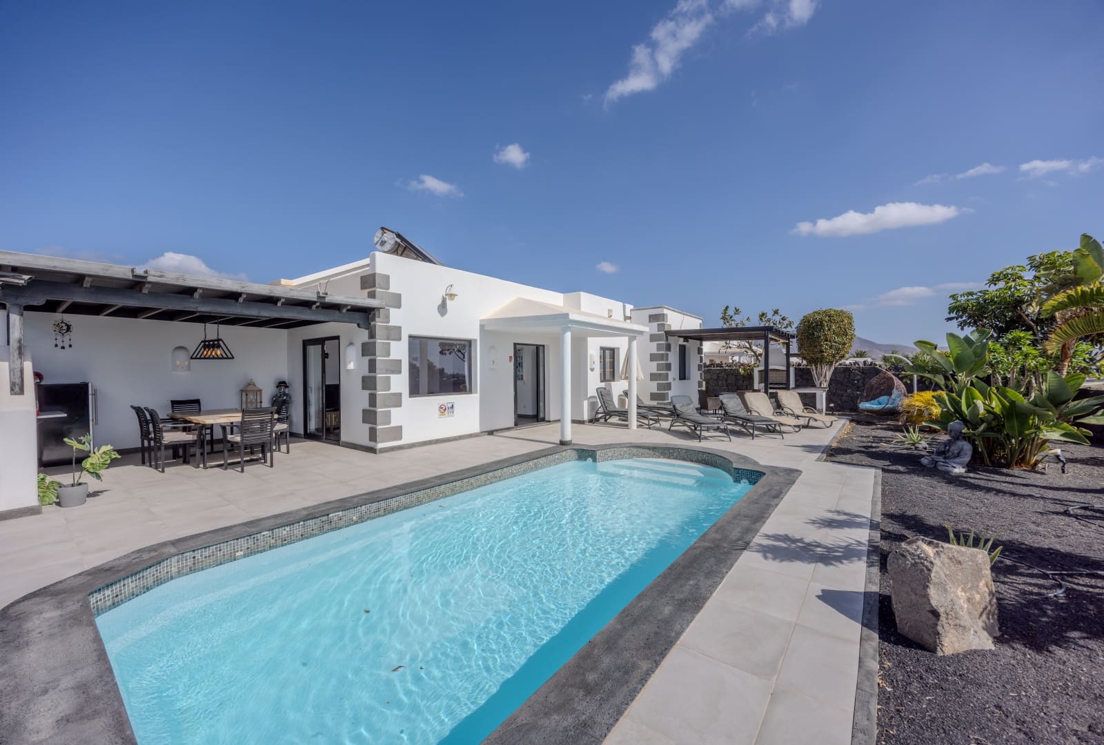 4 Zimmer Villa zu verkaufen in Playa Blanca mit Pool Garage - 599.000 € (Ref: 8790332)